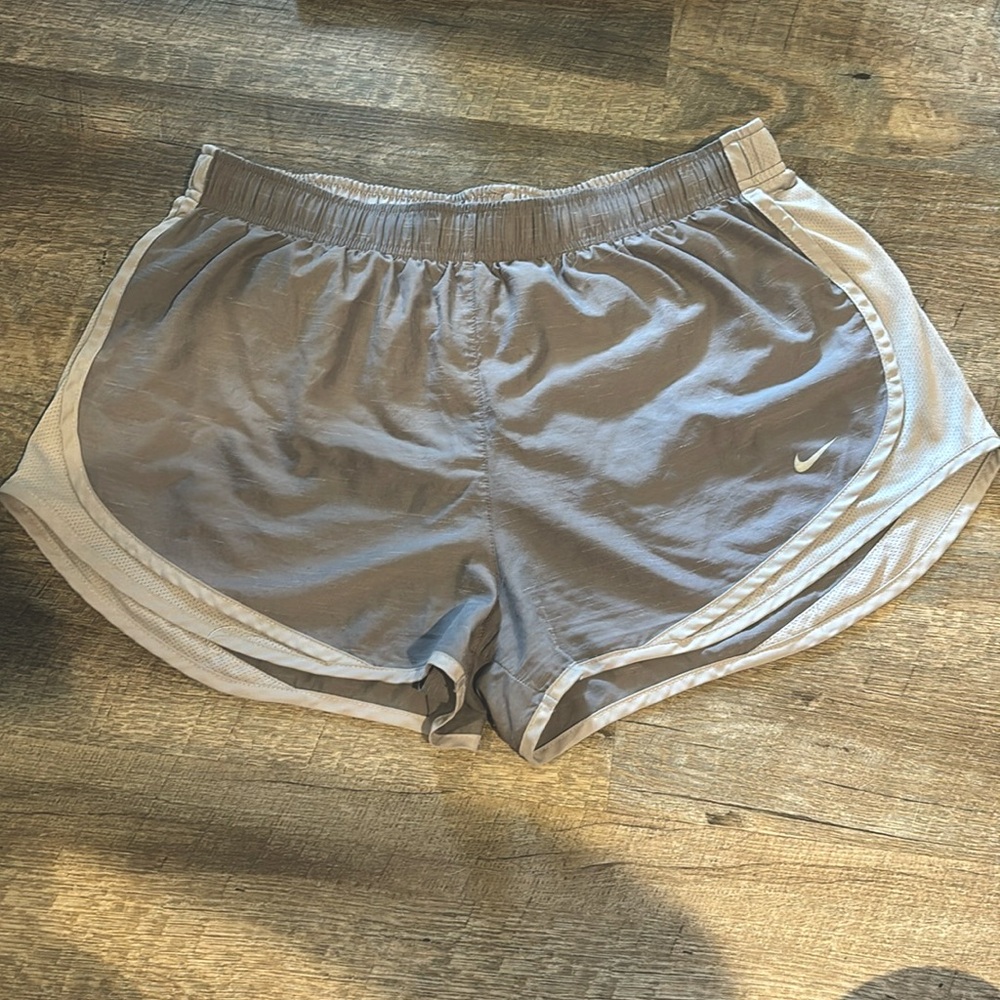 Women’s Nike Tempo Gray Running Shorts Size XL